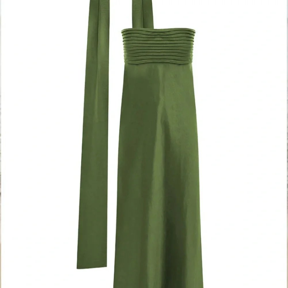 Runaway the Label Elsa Maxi Dress in Olive NWT - Picture 2 of 5